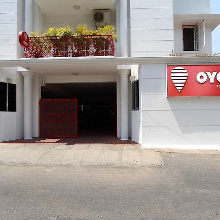 Oyo 2916 Apartment Queens Castle Bangalore Exterior foto