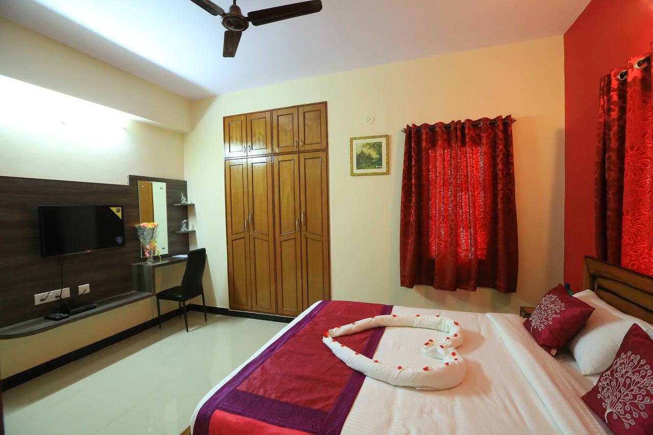 Oyo 2916 Apartment Queens Castle Bangalore Exterior foto
